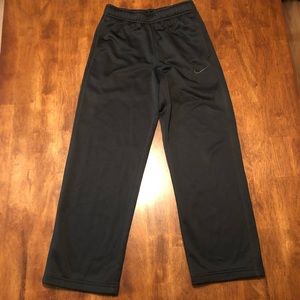 Youth Nike Therma Fit pants